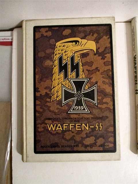 Uniforms, Organization & History of the Waffen-SS. Vol. 2.